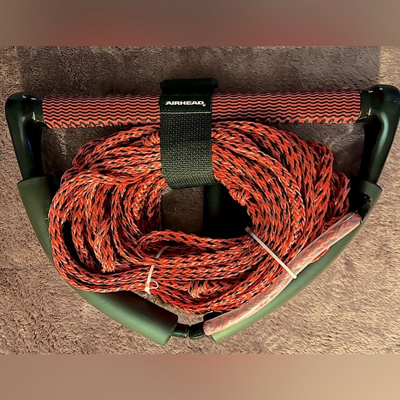 Airhead BRAND NEW boating sports tow rope! This the most durable design 4 water! - Picture 1 of 3